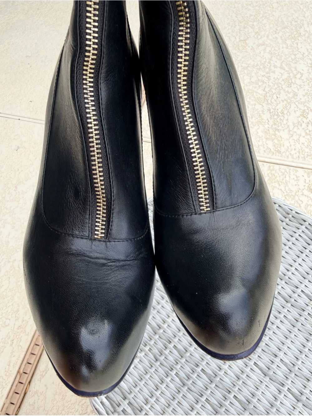 John Fluevog Black Leather Fold-Over Ankle Boots with Sculpted Heel - Picture 4 of 7